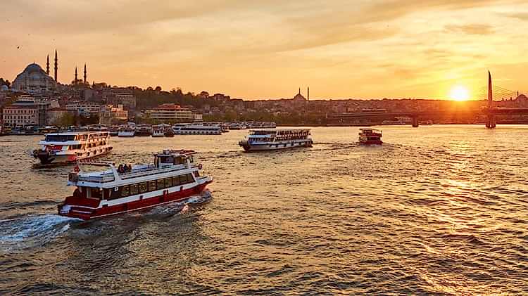 SUNSET TOUR on the BOSPHORUS WITH PROFESSIONAL GUIDE