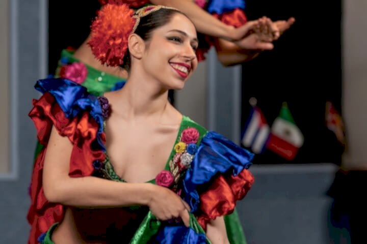 2026 TRENDY SALE - PRIVATE TABLE BOSPHORUS DINNER CRUISE (NON ALCOHOL) - SELF-COMING 